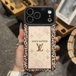 قاب گوشی زنانه ایفون لویس پلنگی c4548