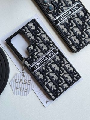 قاب گوشی  Christian Dior گلدوزی (کدC2231) - تصویر 4