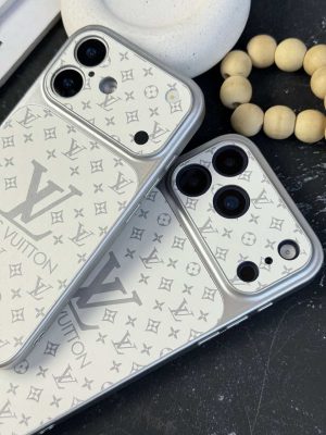 قاب گوشی لویی ویتون لنز سفید C2258 | قاب LV سفید لنزدار - تصویر 7