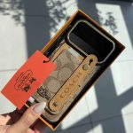 LuxePocket (coach) c4690