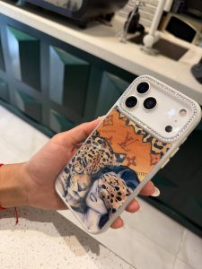 قاب گوشی مینا و پلنگ C4876 - تصویر 3