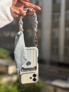 قاب گوشی لاوین با بند مچی C2320 - تصویر 2