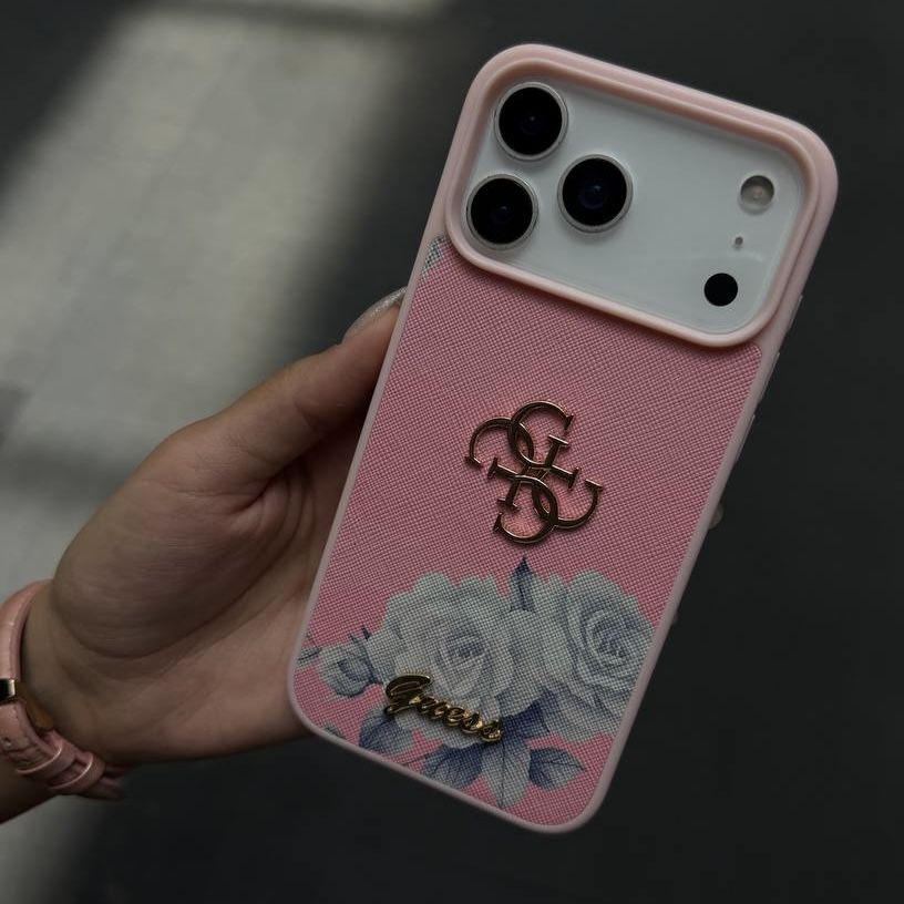 قاب Flowers Guess صورتی آیفون