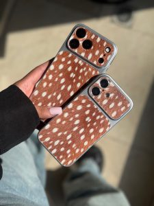 قاب آیفون بامبی لنزدار طرح گوزن C2344 - تصویر 3
