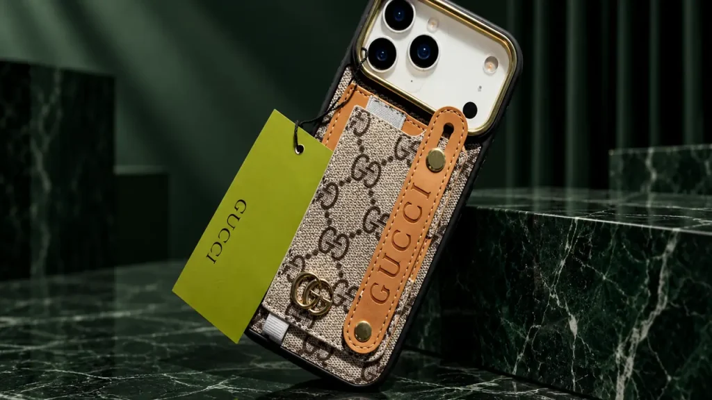 قاب آیفون Luxepocket Gucci تصویر 3